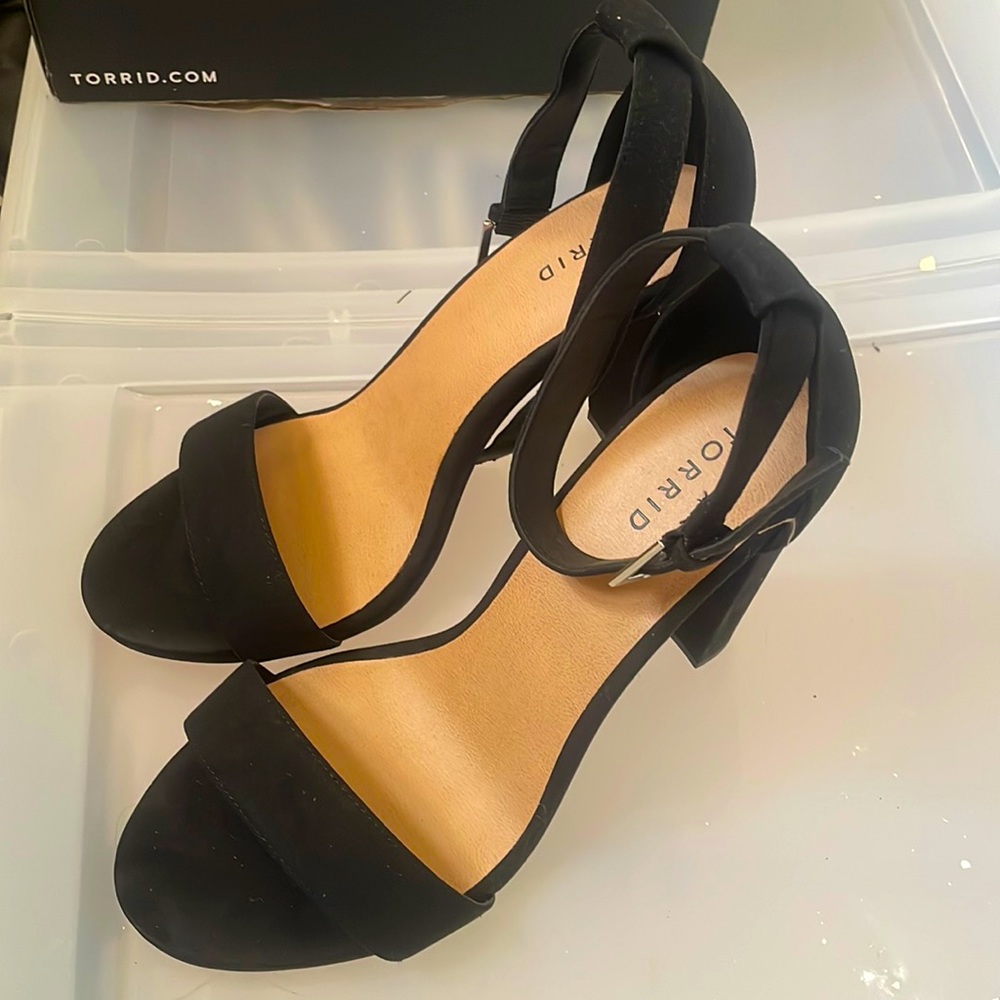 Black suede heels